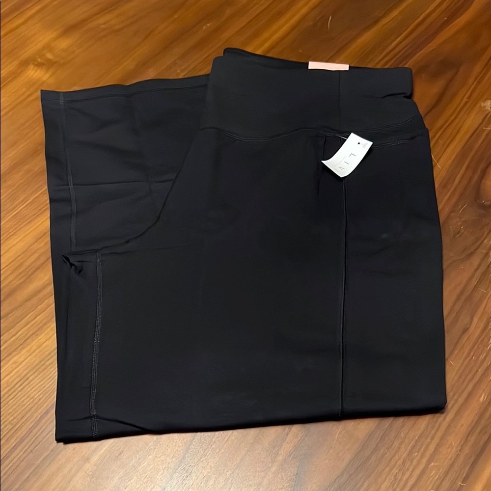 LIVI Smoothing Control Wide Leg Pant Size 22/24